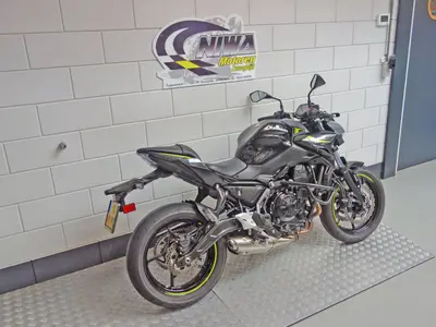 KAWASAKI Z650 – foto 3