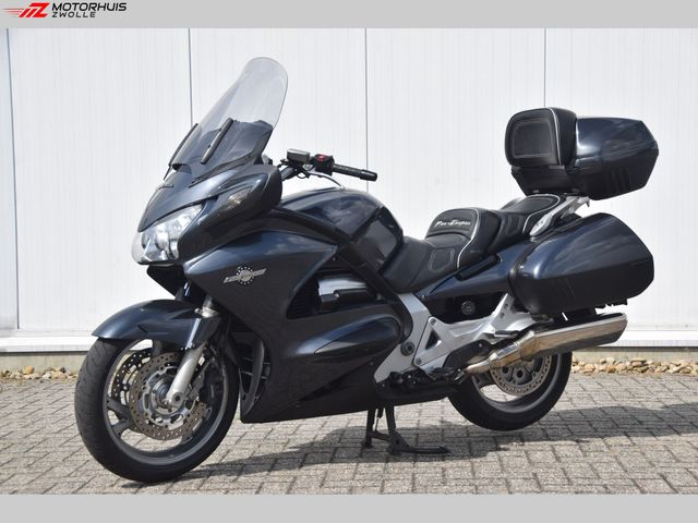 honda - st-1300-pan-european
