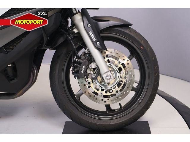 honda - vfr-800-x-crossrunner