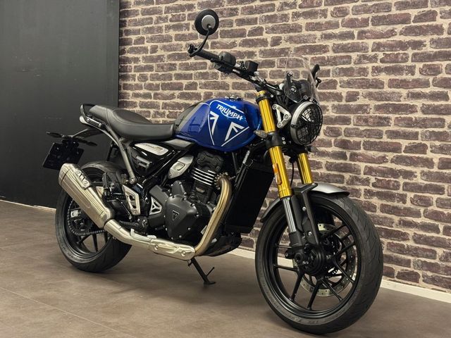 triumph - speed-400