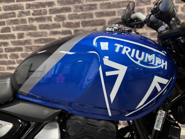 triumph - speed-400