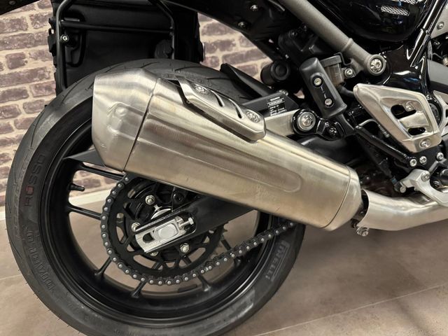 triumph - speed-400