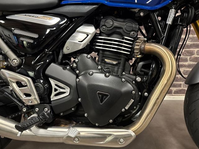 triumph - speed-400