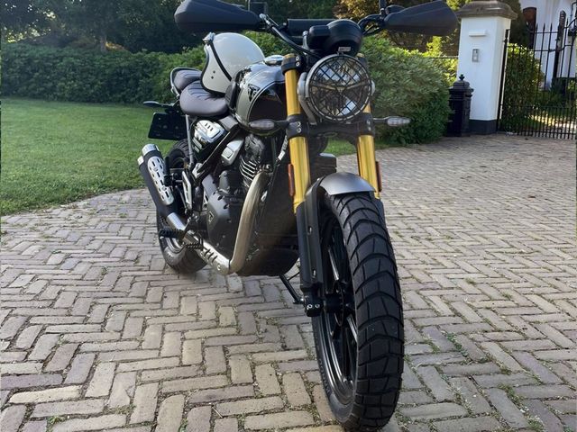 triumph - scrambler-400-x