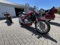 HONDA VF 750 C MAGNA