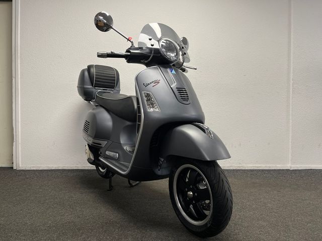 vespa - gts-300-super-sport