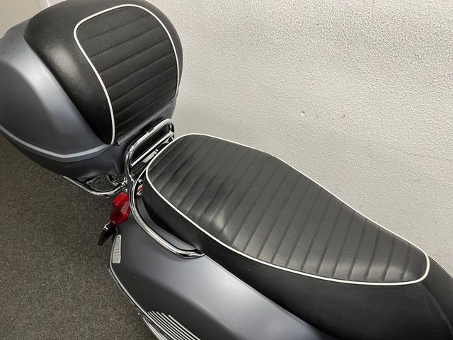 vespa - gts-300-super-sport