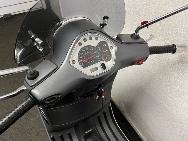 vespa - gts-300-super-sport