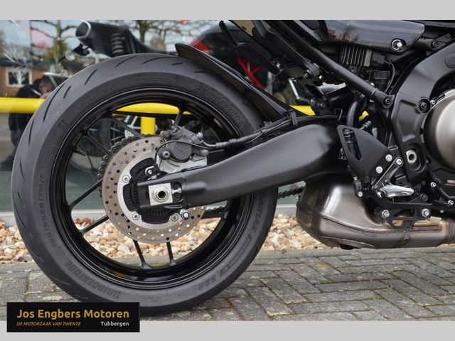 yamaha - xsr-900-abs