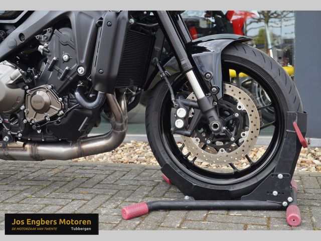 yamaha - xsr-900-abs