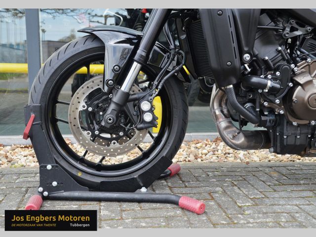 yamaha - xsr-900-abs