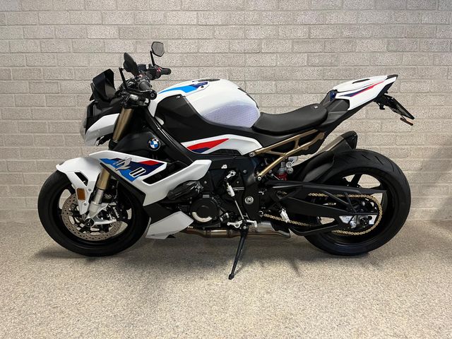 bmw - s-1000-r