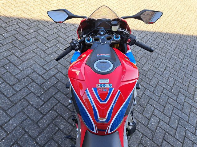honda - cbr-1000-rr-fireblade-sp2