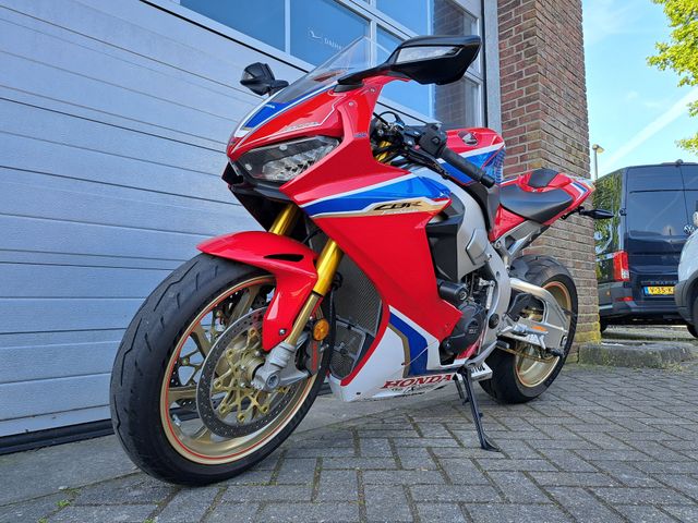 honda - cbr-1000-rr-fireblade-sp2