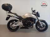 SUZUKI GSR 600