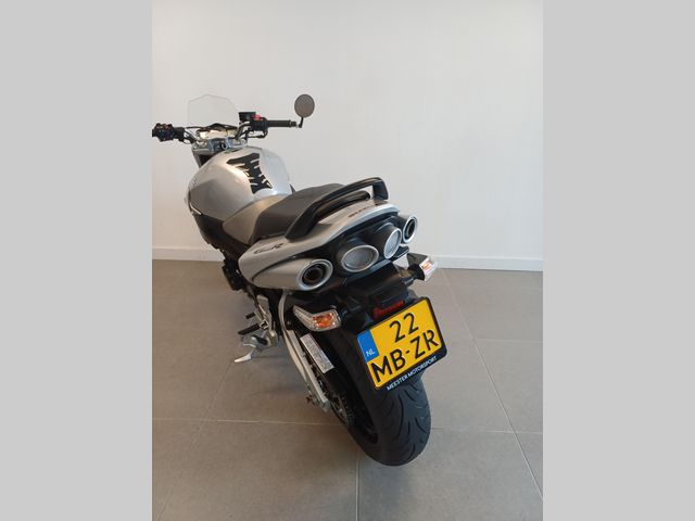 suzuki - gsr-600