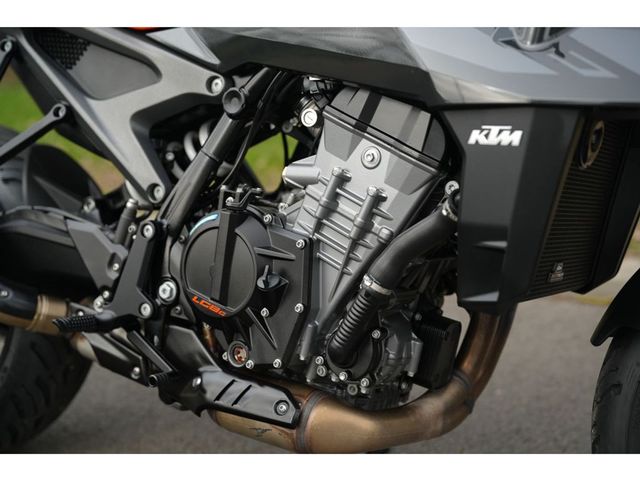 ktm - 990-duke