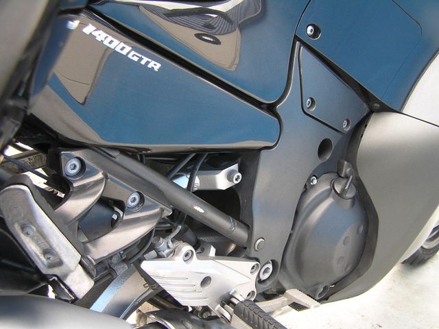 kawasaki - gtr-1400