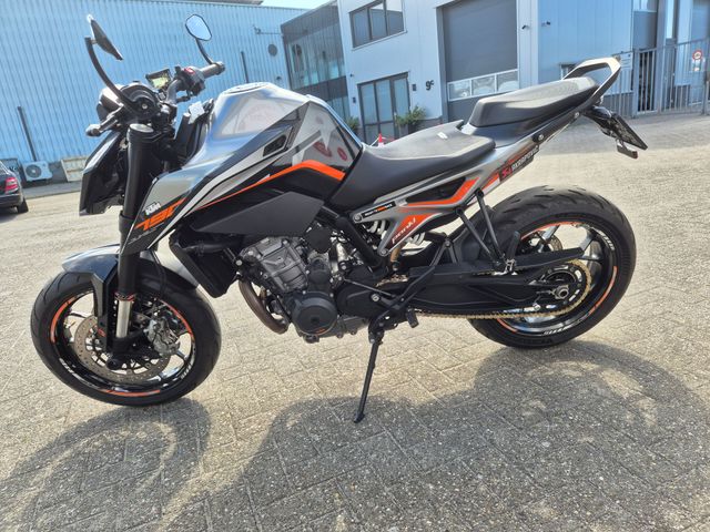 ktm - 790-duke