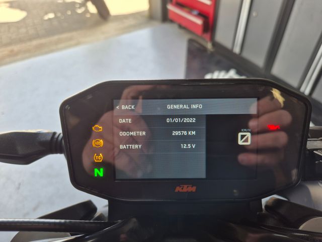 ktm - 790-duke