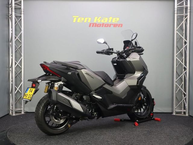 honda - adv-350