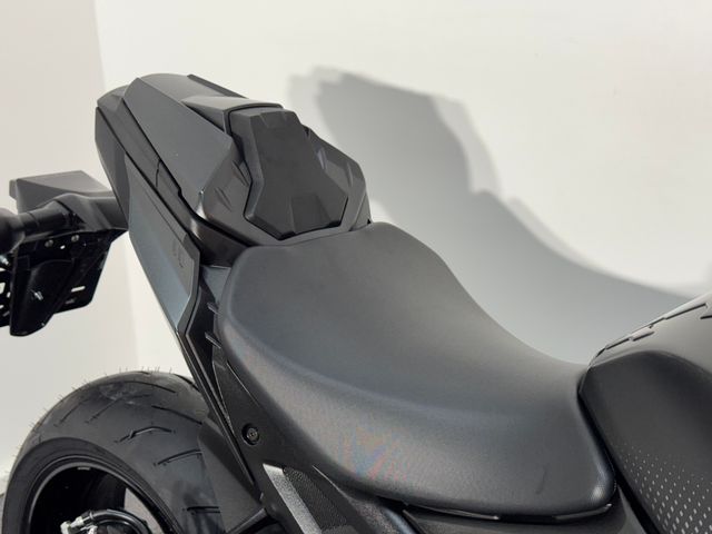 suzuki - gsx-s-950
