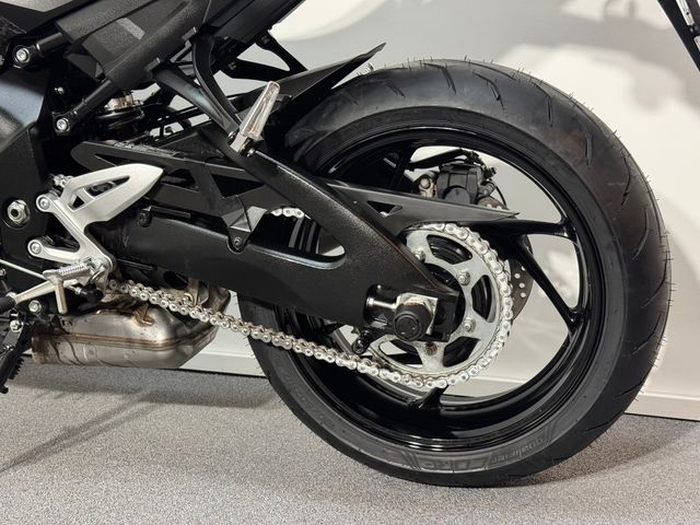 suzuki - gsx-s-950