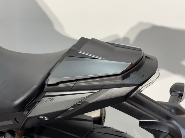 suzuki - gsx-s-950