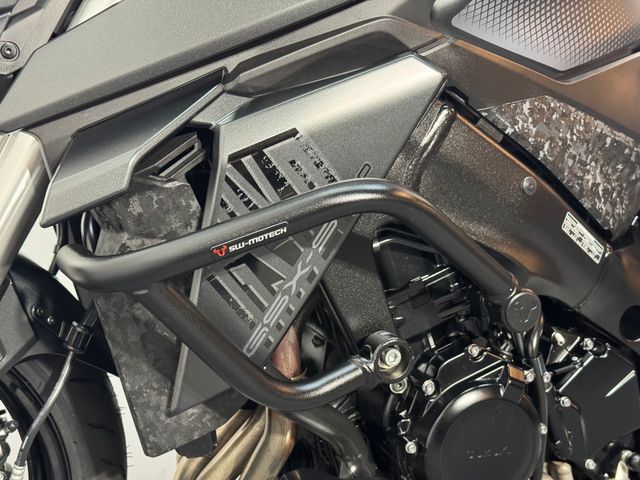 suzuki - gsx-s-950