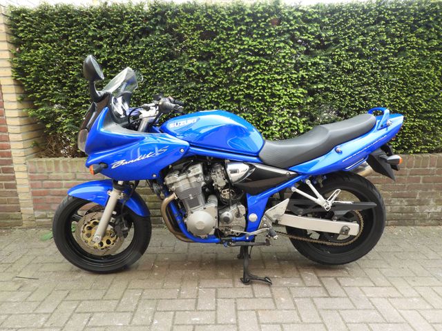 suzuki - gsf-600-s-bandit