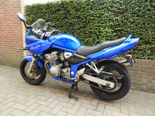suzuki - gsf-600-s-bandit