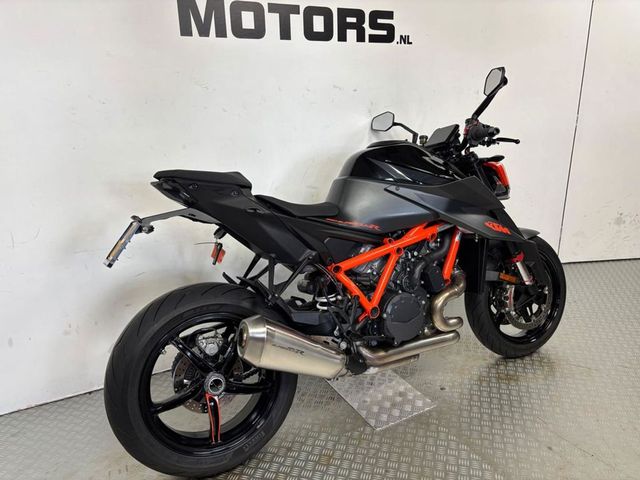 ktm - 1290-super-duke-r