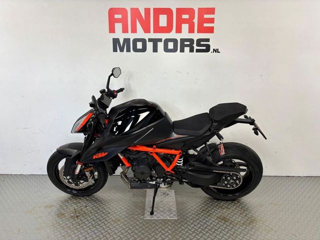 ktm - 1290-super-duke-r