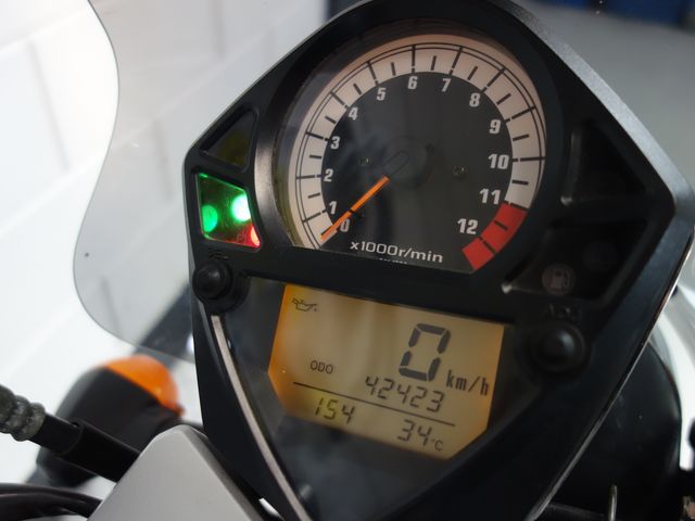 suzuki - sv-1000