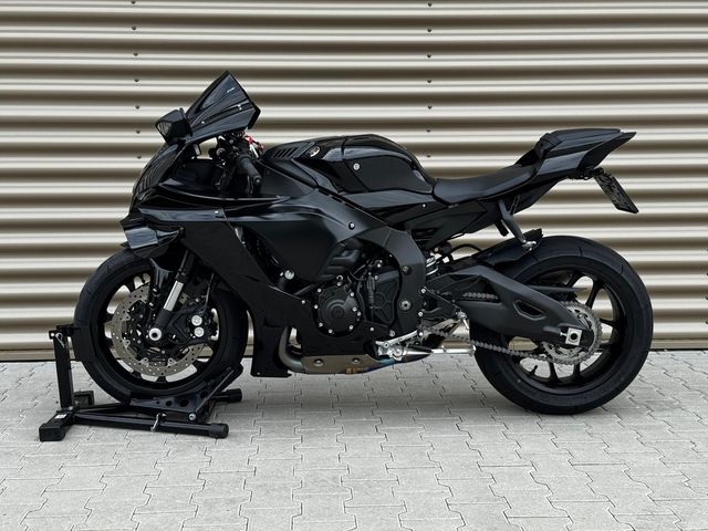 yamaha - yzf-r1