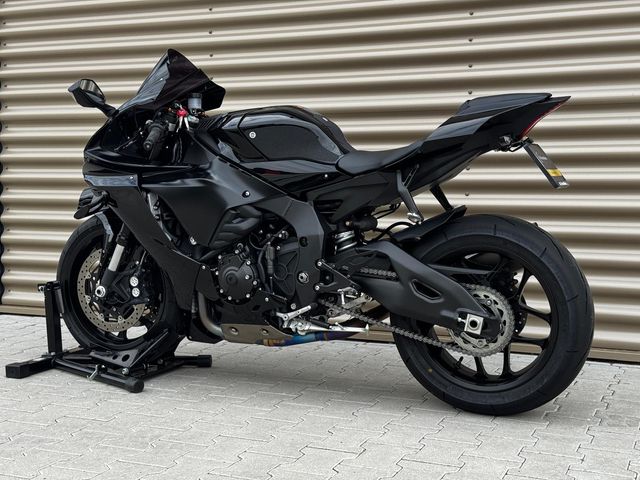 yamaha - yzf-r1