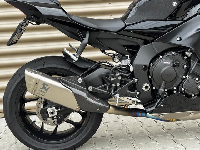 yamaha - yzf-r1