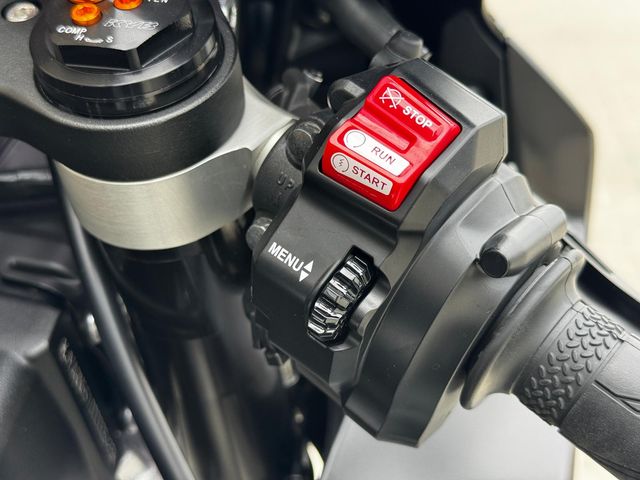 yamaha - yzf-r1