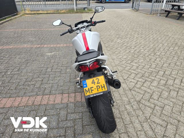 yamaha - fz-1