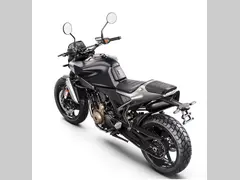 Husqvarna Svartpilen 801 2025 nieuw – foto 4 van 7
