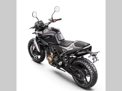 HUSQVARNA SVARTPILEN 801 – foto 4