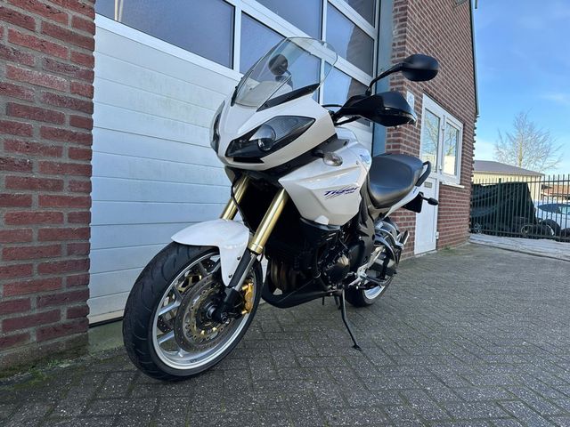 triumph - tiger-1050-abs