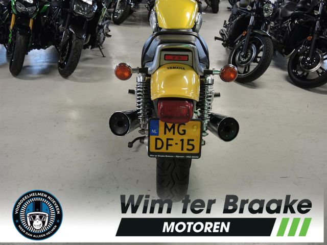 yamaha - vmx-1200-v-max