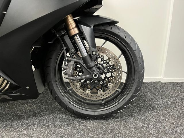 honda - cbr-650-r