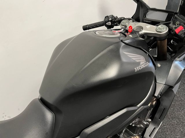 honda - cbr-650-r