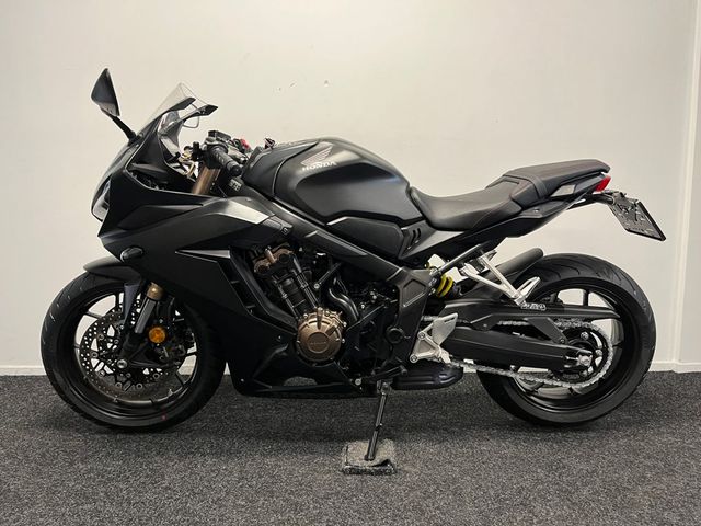 honda - cbr-650-r