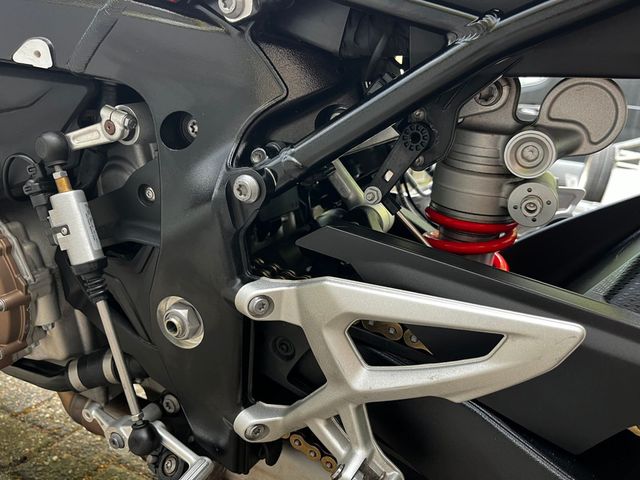 bmw - s-1000-r