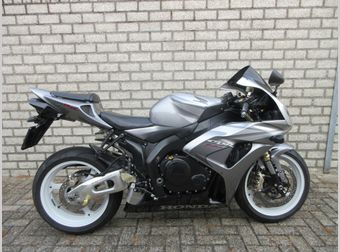 Honda CBR 1000 RR Fireblade 2007 occasion