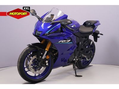 YAMAHA YZF R7 – foto 4