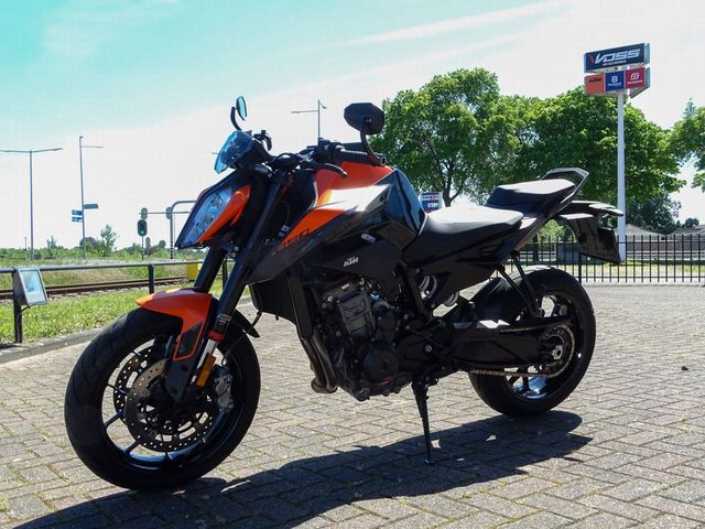 ktm - 890-duke
